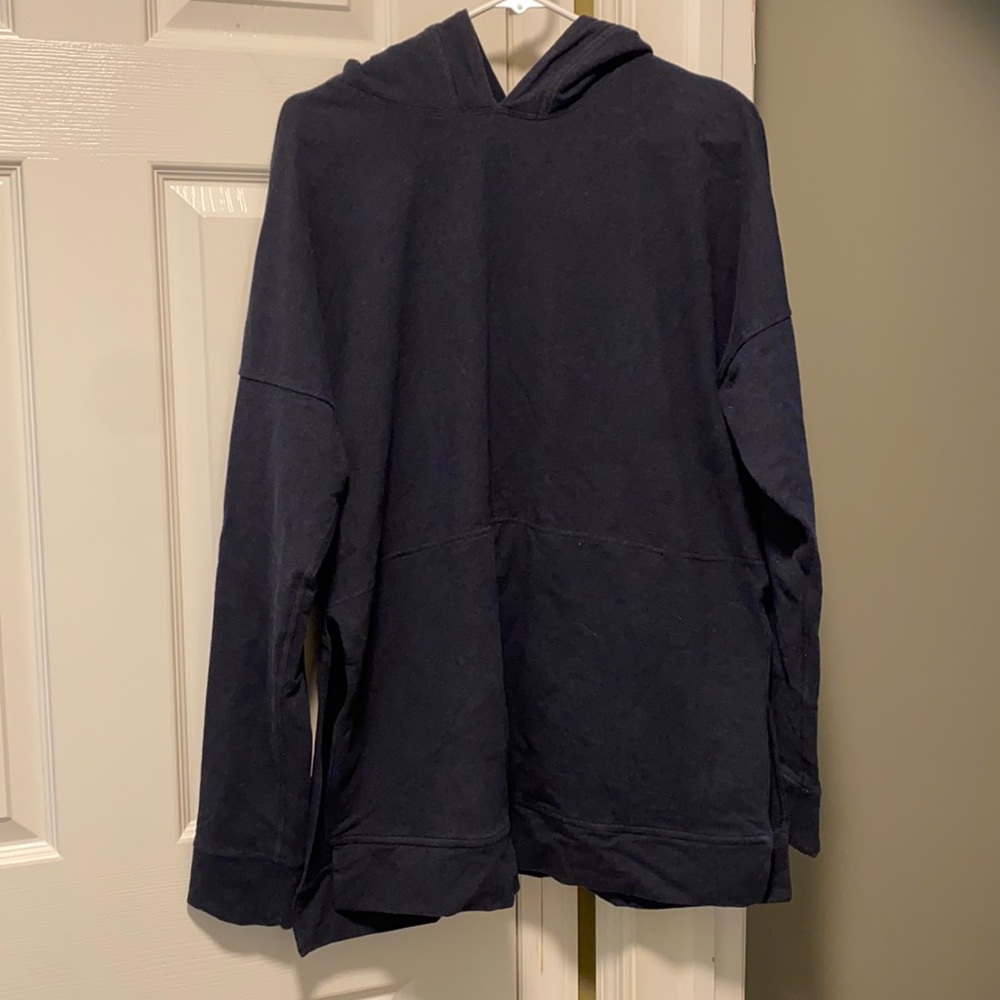 Lululemon Size 12 Sweatshirt Navy